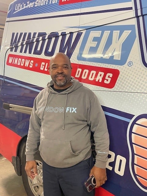 A WindowFix Field Service Team member.