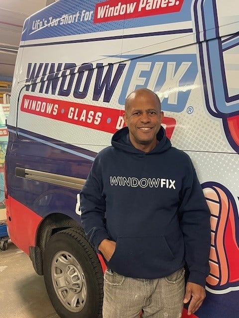 A WindowFix Field Service Team member.